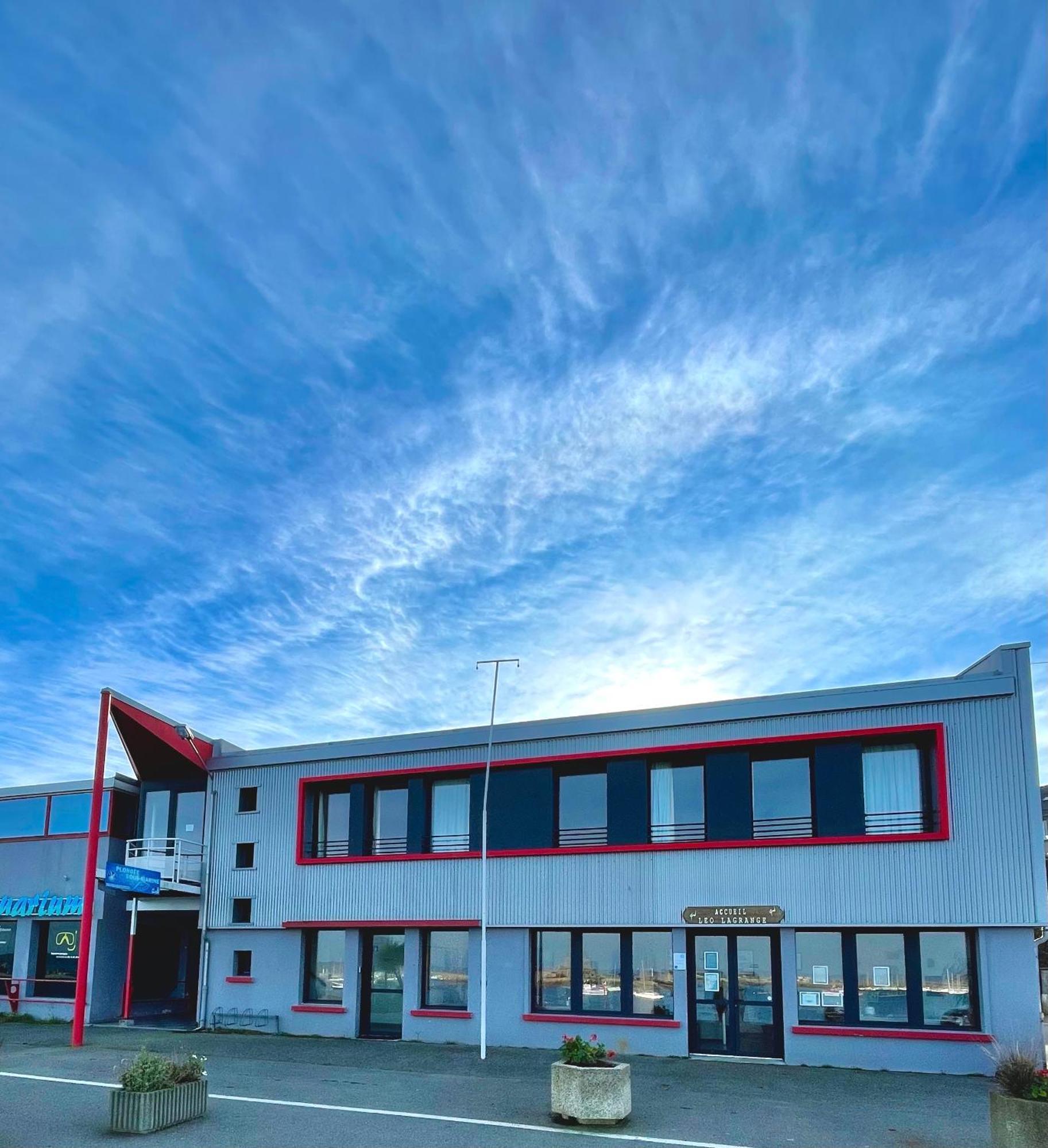 Cllcm - Club Leo Lagrange De Camaret-Sur-Mer Exteriör bild