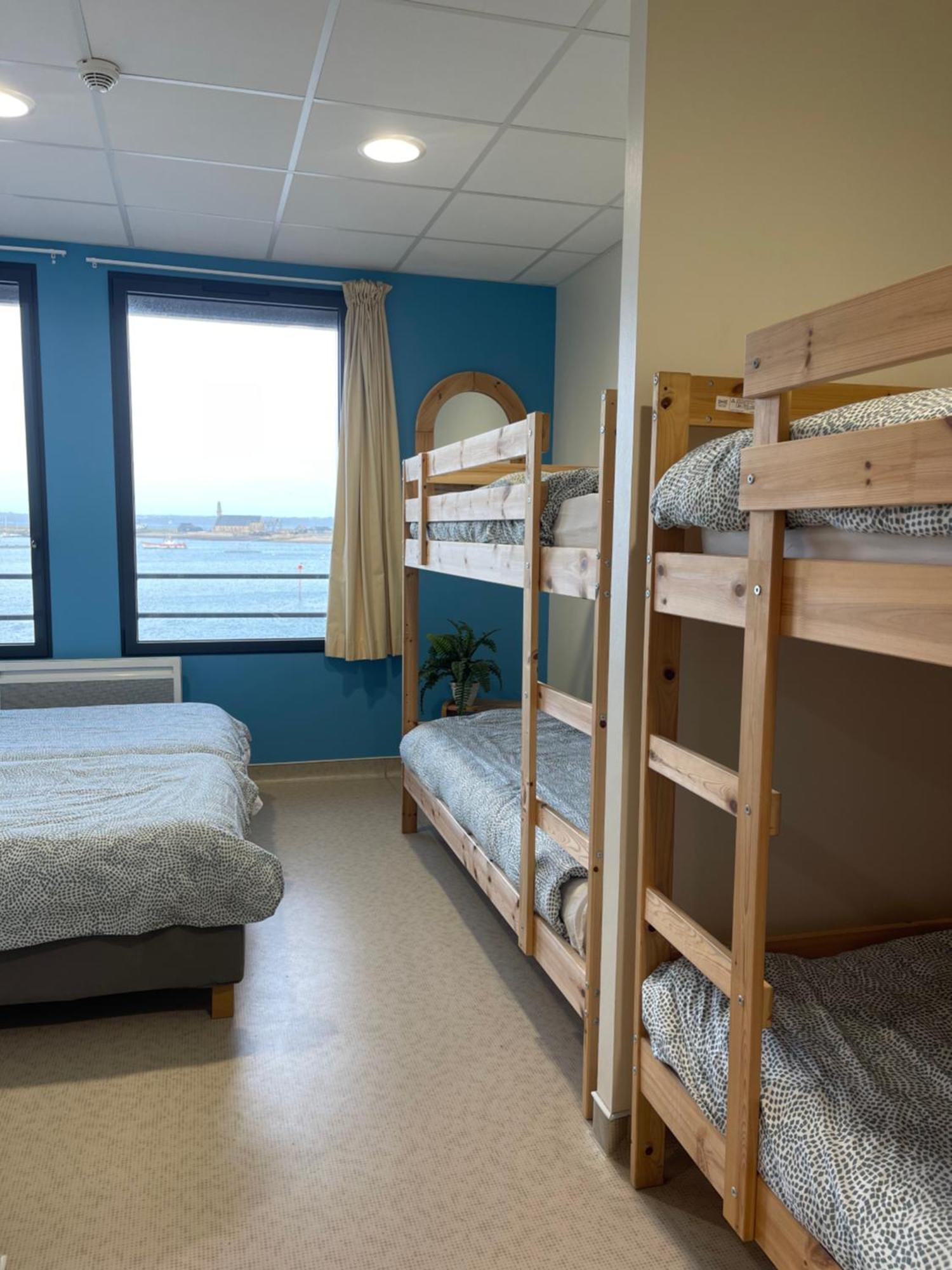 Cllcm - Club Leo Lagrange De Camaret-Sur-Mer Exteriör bild